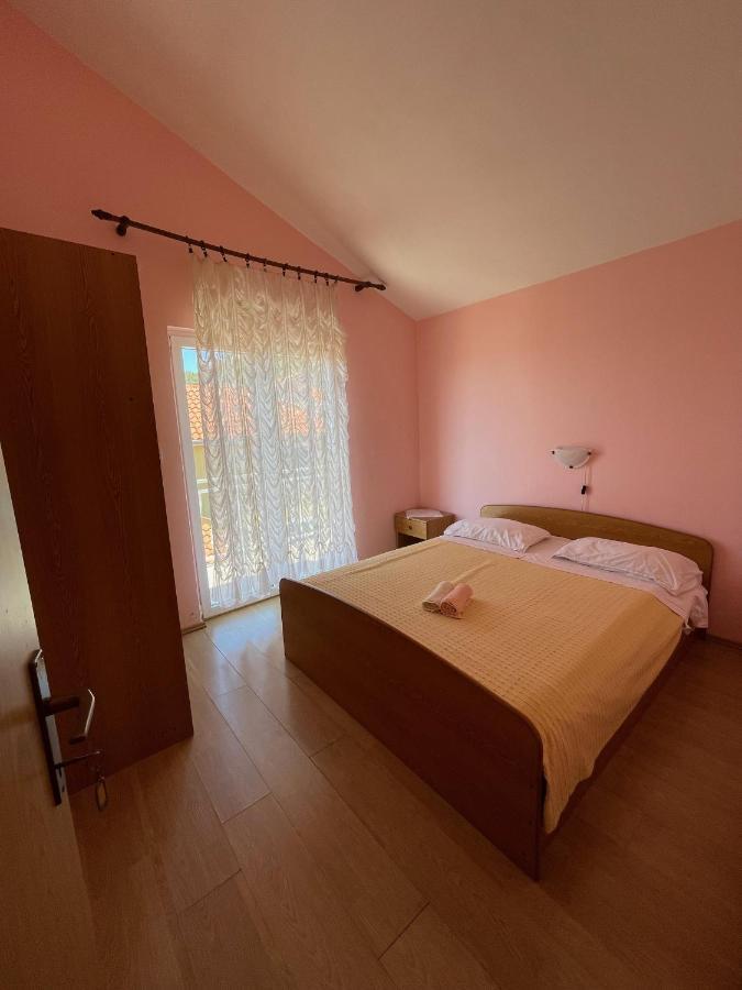 Apartmani Anka I Antonio Drage Bagian luar foto